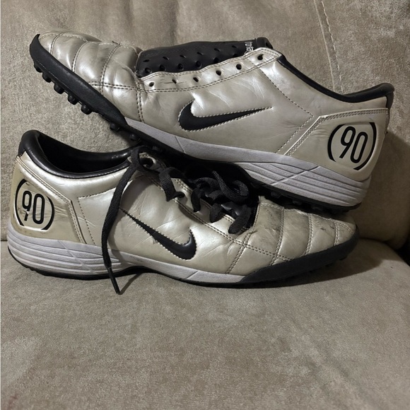 Nike Silver and Black Soccer Cleats - Picture 1 of 3
